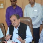 केंद्रीय मंत्री बीरेंद्र सिंह (फाइल फोटो)