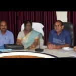 छात्राओं पर बयान बदलने का डाला जा रहा दबाव