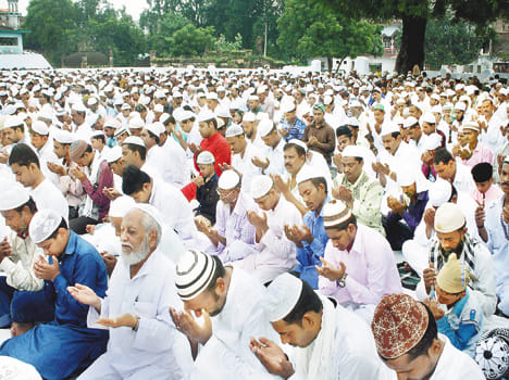 Akidtmnd pray.