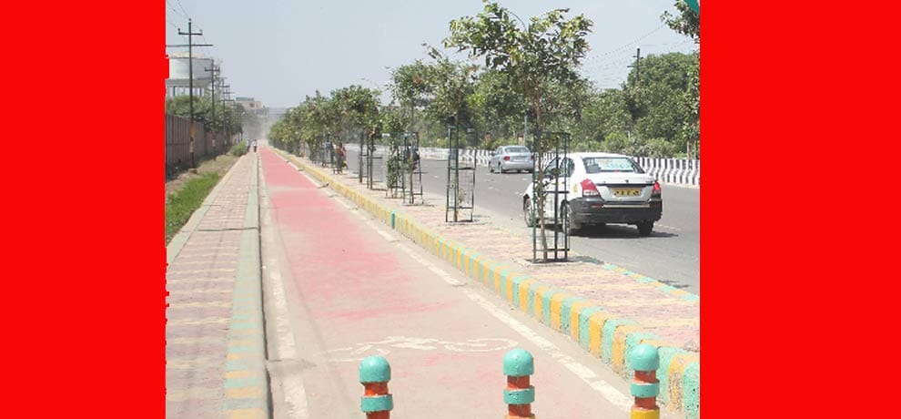 cycle track is not using by people in noida