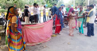 pregnant woman delivery on road at Jalandhar