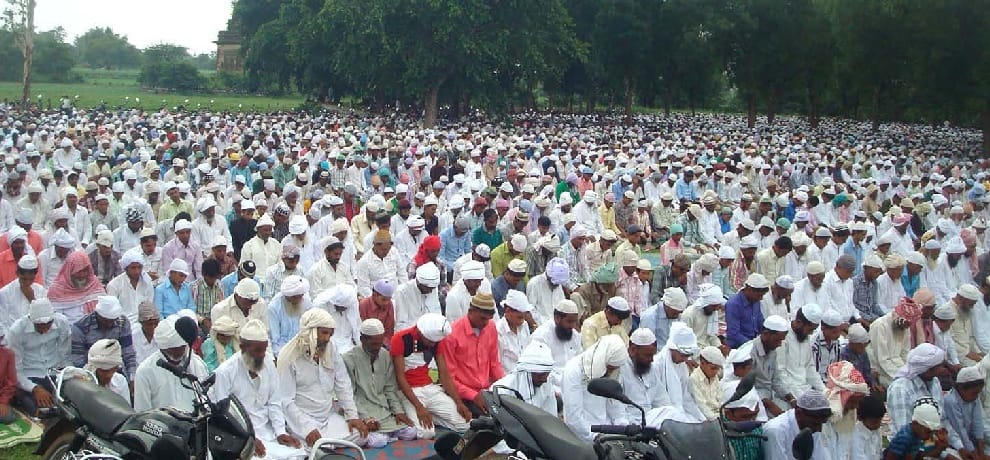 sought to offer prayers in mosques pray Barkat