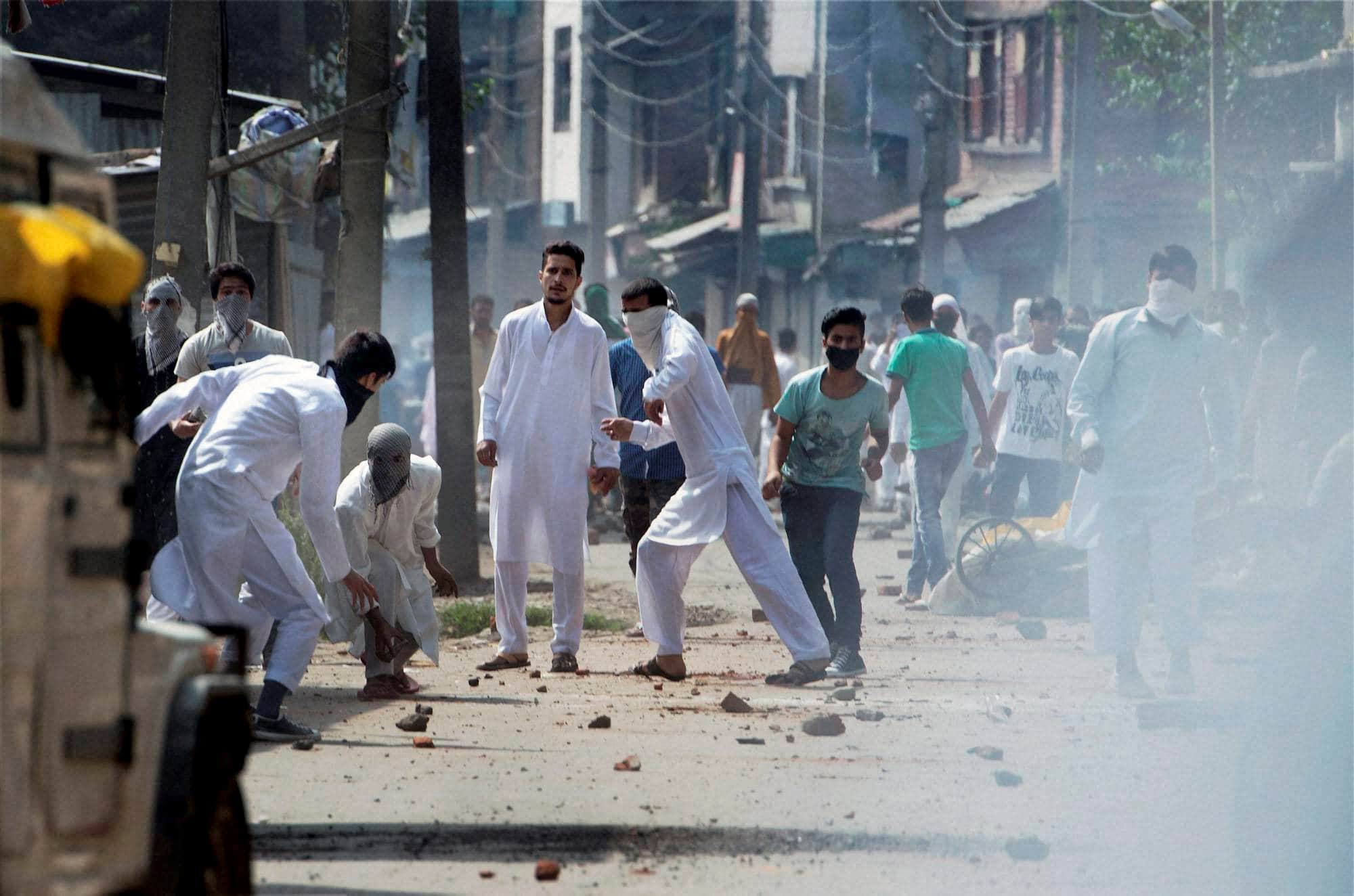 voilance protest in kashmir on eid