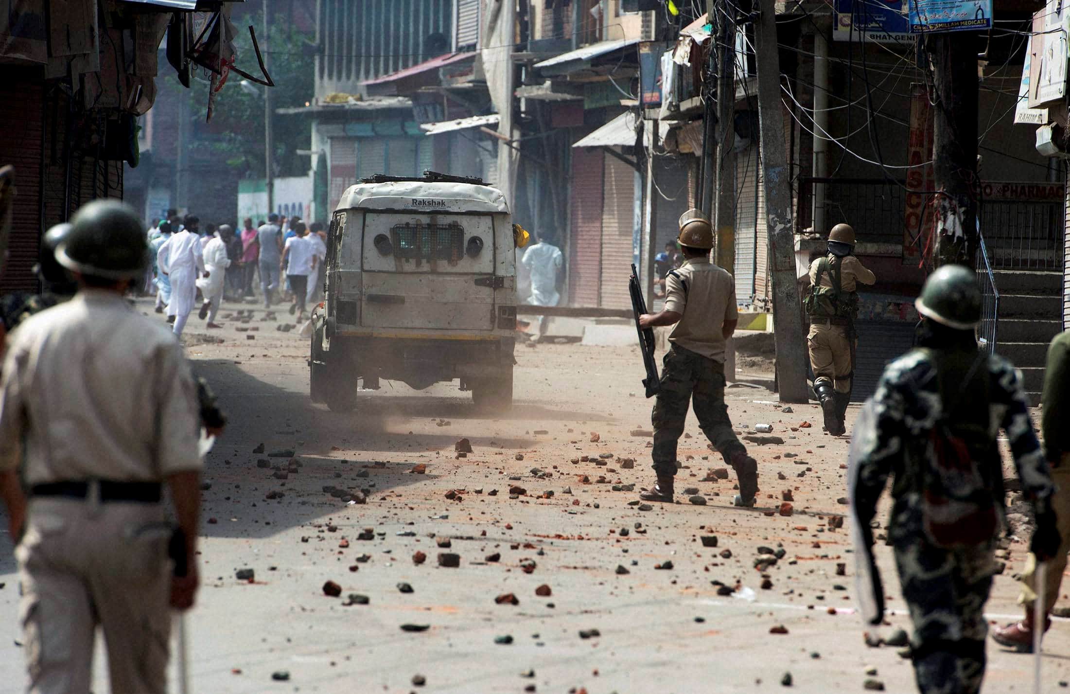 voilance protest in kashmir on eid