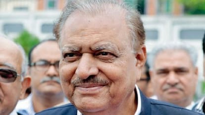 Nawaz dedicates Eid al azha to the sacrifices of Kashmiri people