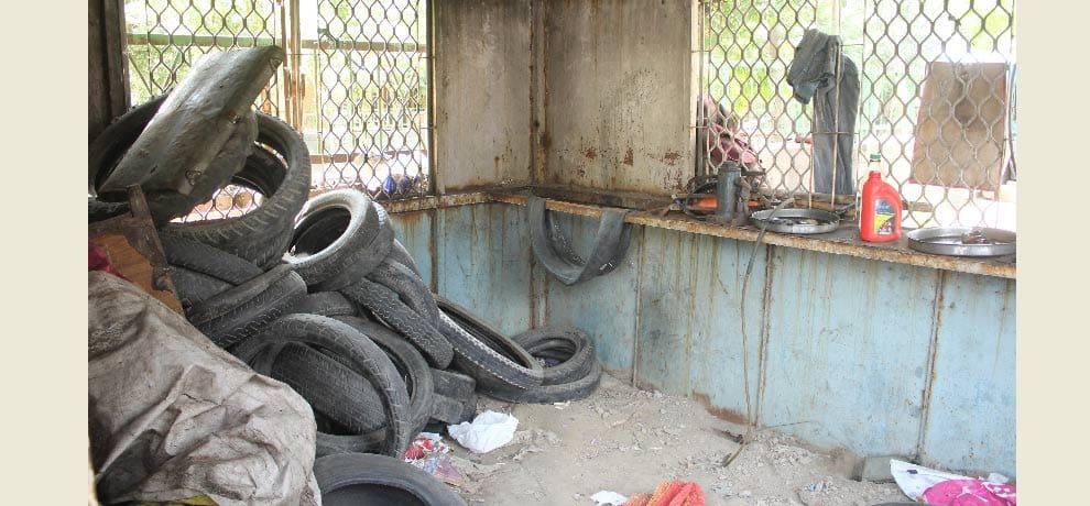 illegar capture of police booth in noida 
