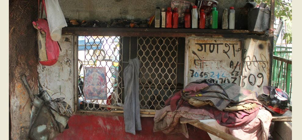 illegar capture of police booth in noida 