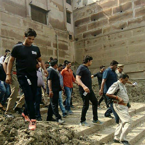 akshay kumar reached varanasi for film shooting