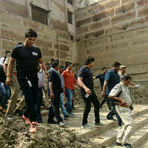 akshay kumar reached varanasi for film shooting