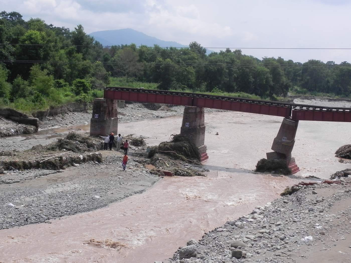 another pillar of rail bridge Collapsed.