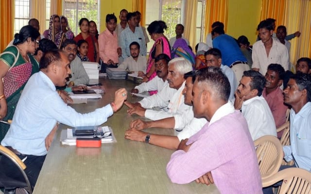 Tremendous hot-talk between the union of president chief and SDM 