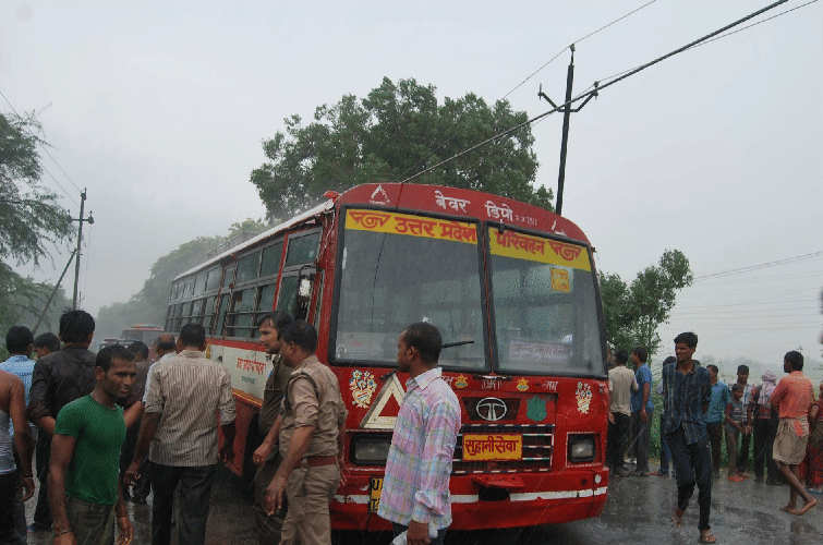 High tension wire fell on the bus, killing seven