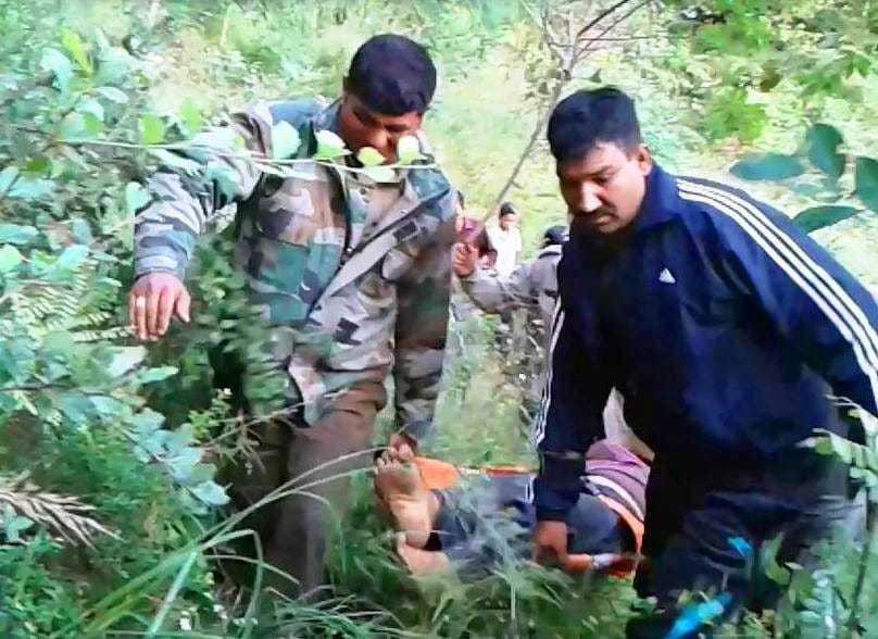 accident in bhatrojkhan, four dead