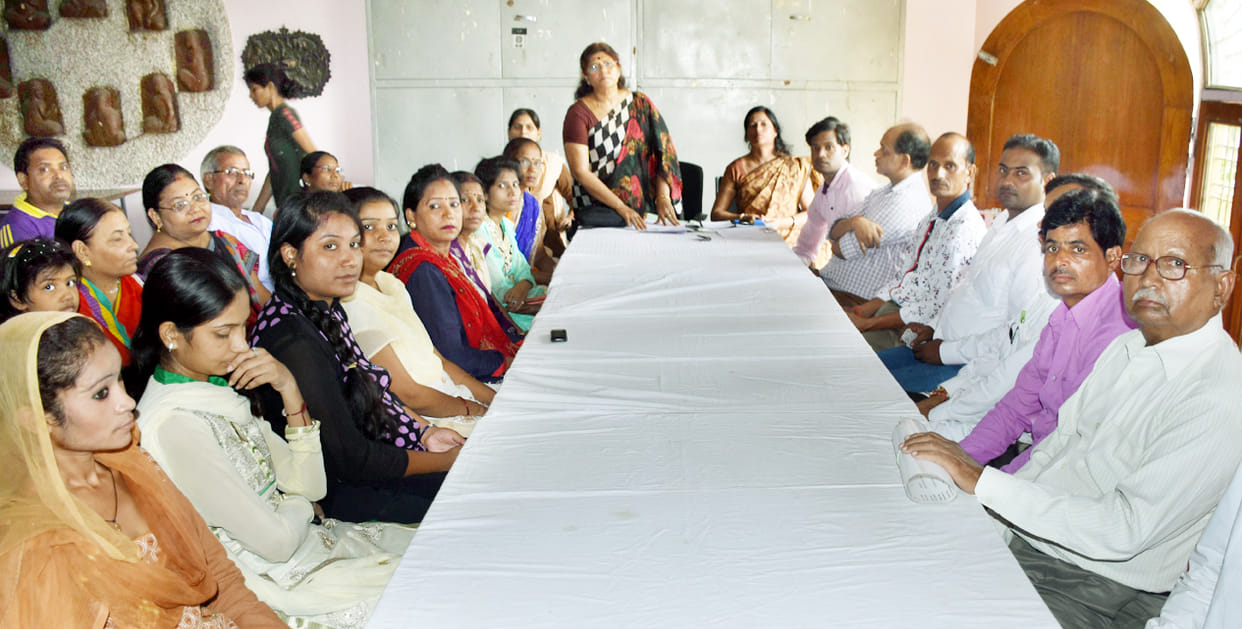 Amar Ujala unique initiative of nine widows and live at home