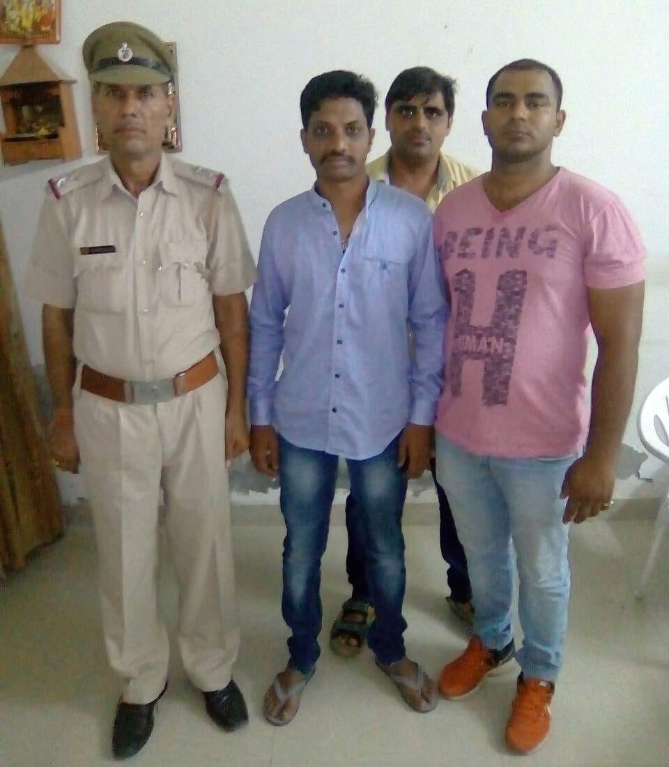 police, arrest, crime, police, arrested, wanted, criminal case, gang, rohtak, haryana, gajiabad