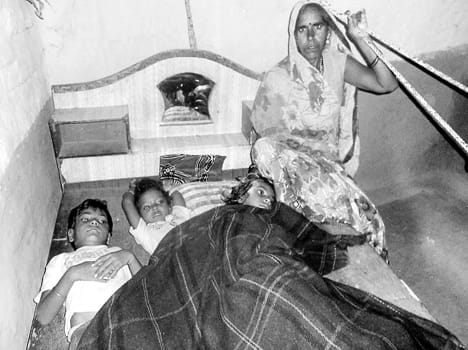Luna epidemic, sick people in every home