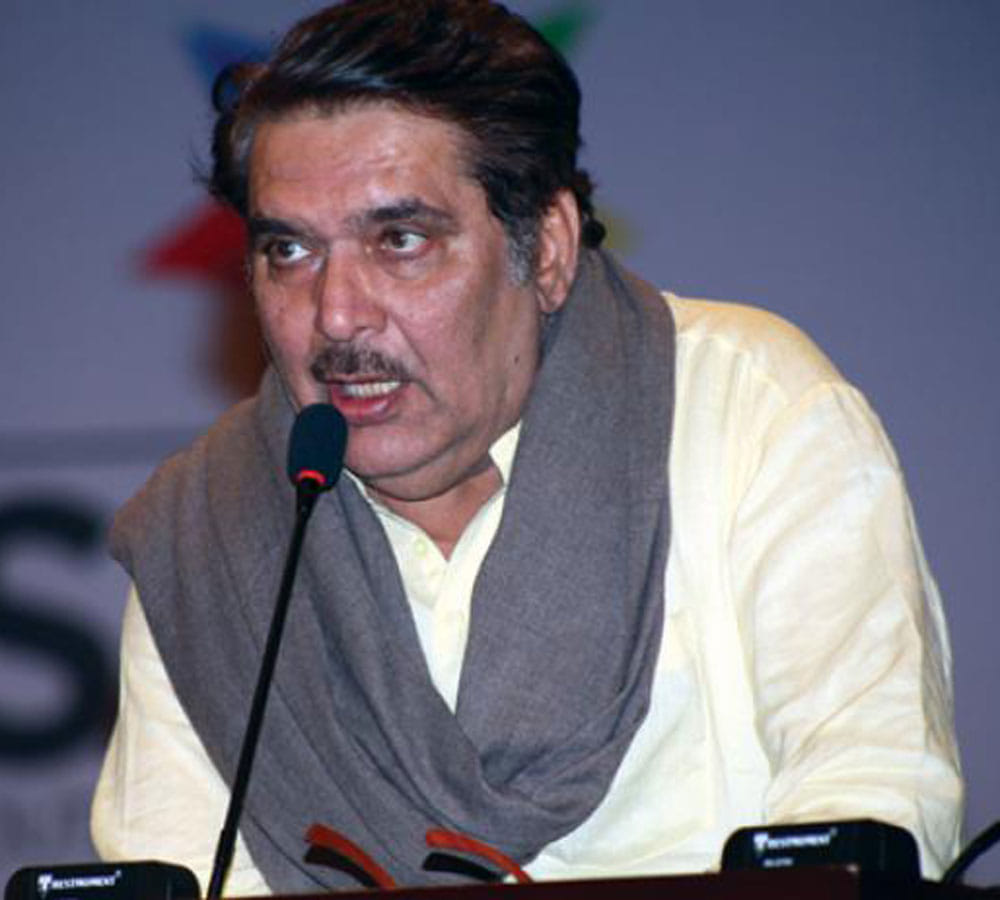 hindi language known actors in bollywood