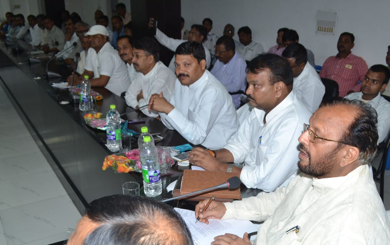 no one knows when electrified 294 villeges