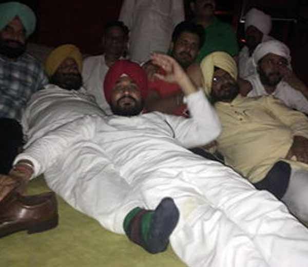 last session of the Punjab Assembly Rocked last day