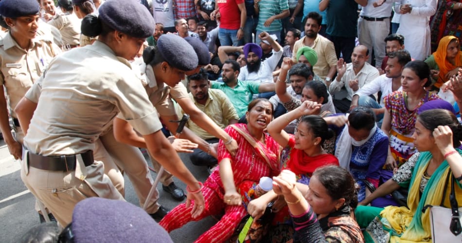 Around 350 members of the Punjab Employees Union facility Protest