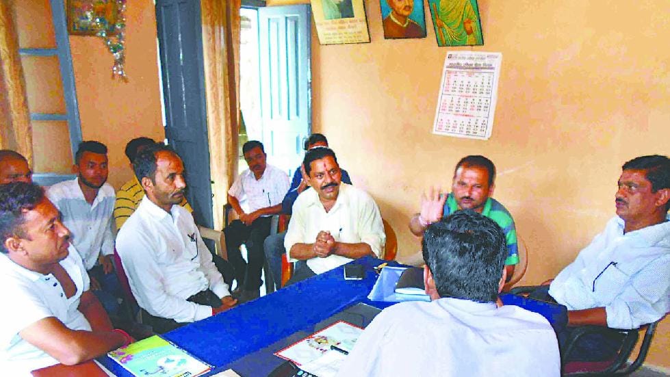 Purnagiri priest and businessman meet EE 