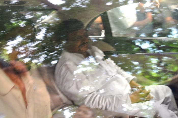 Shivapl yadav reached delhi to meet mulayam singh yadav