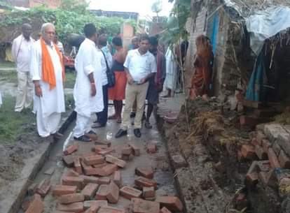 Child killed by falling wall