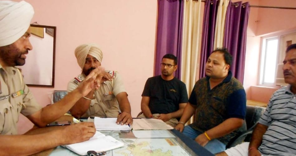 at gun point A trader returning from Delhi Kidneped at Kartarpur