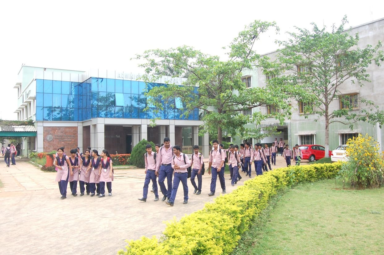 scholarship gift for daughters 