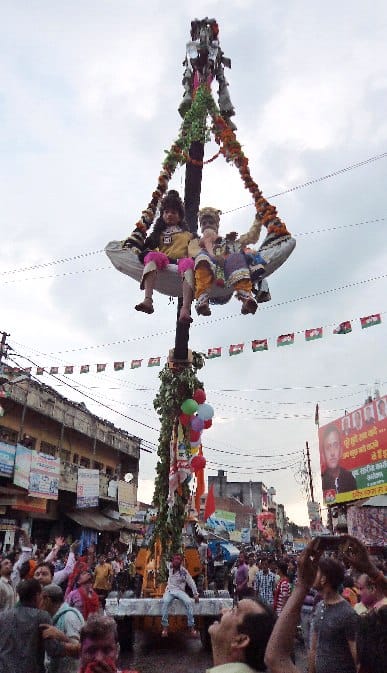 Gajanan jubilate with the immersion of idols
