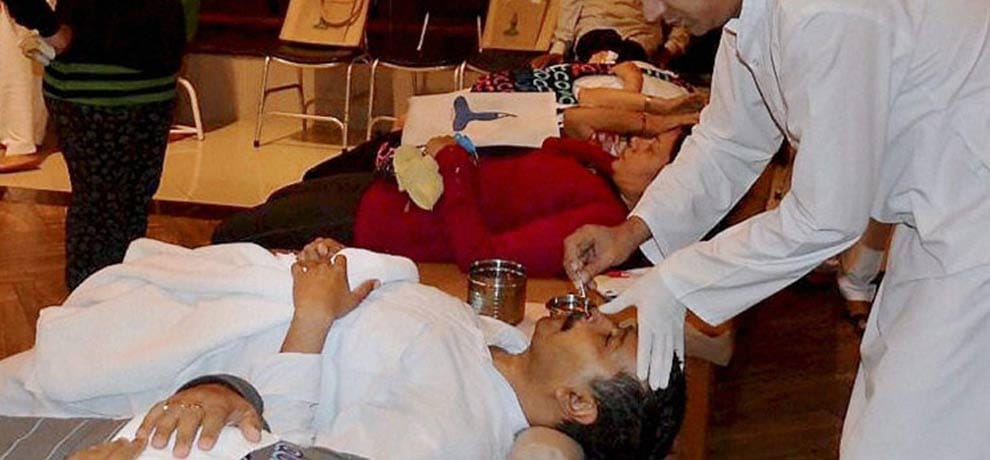 kejriwal goes silent after tongue surgery in bengaluru