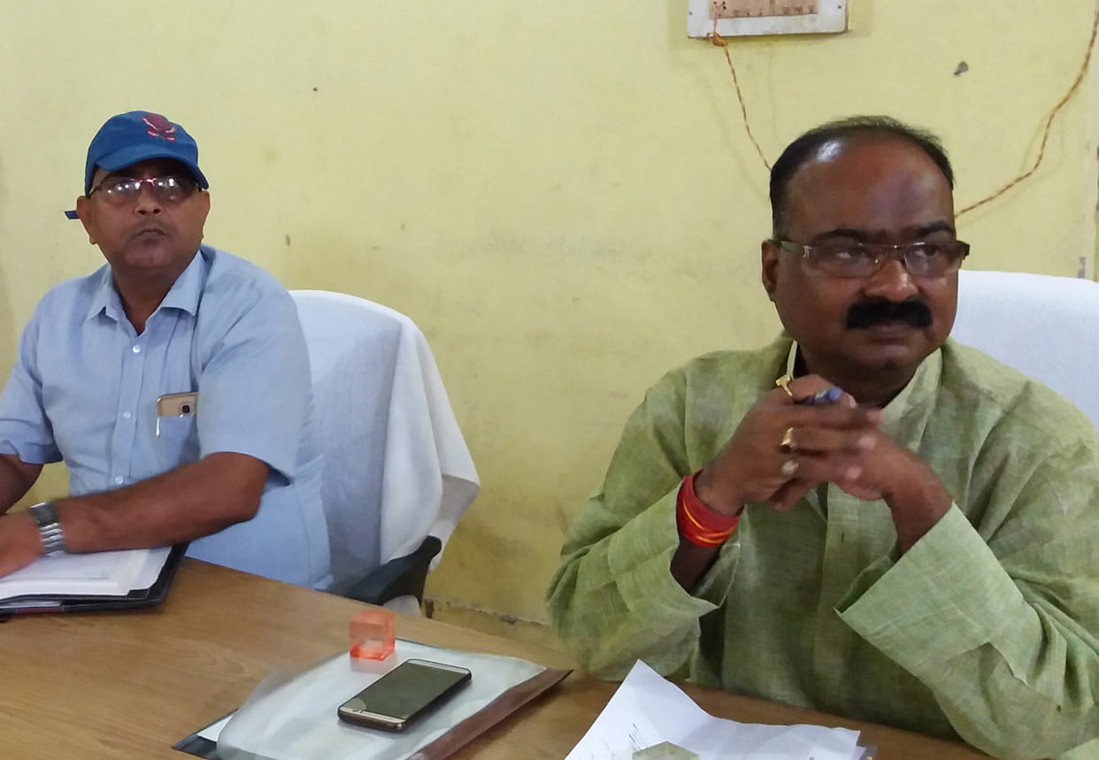 Lights, sanitation angry councilor on