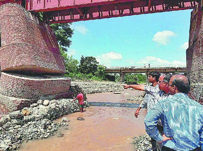 Sukro save railway bridge pillar drill