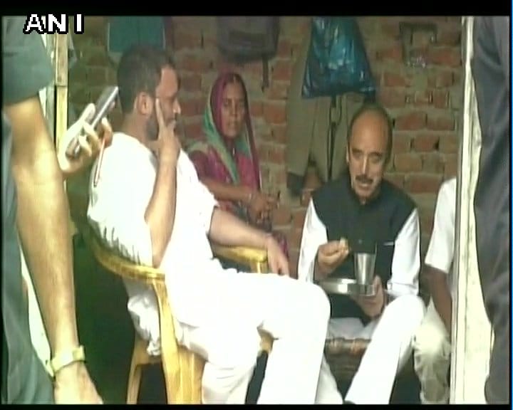 dalit farmer borrow flour for Rahul Gandhi