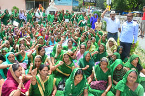 Strike Crmrain health services in rural areas