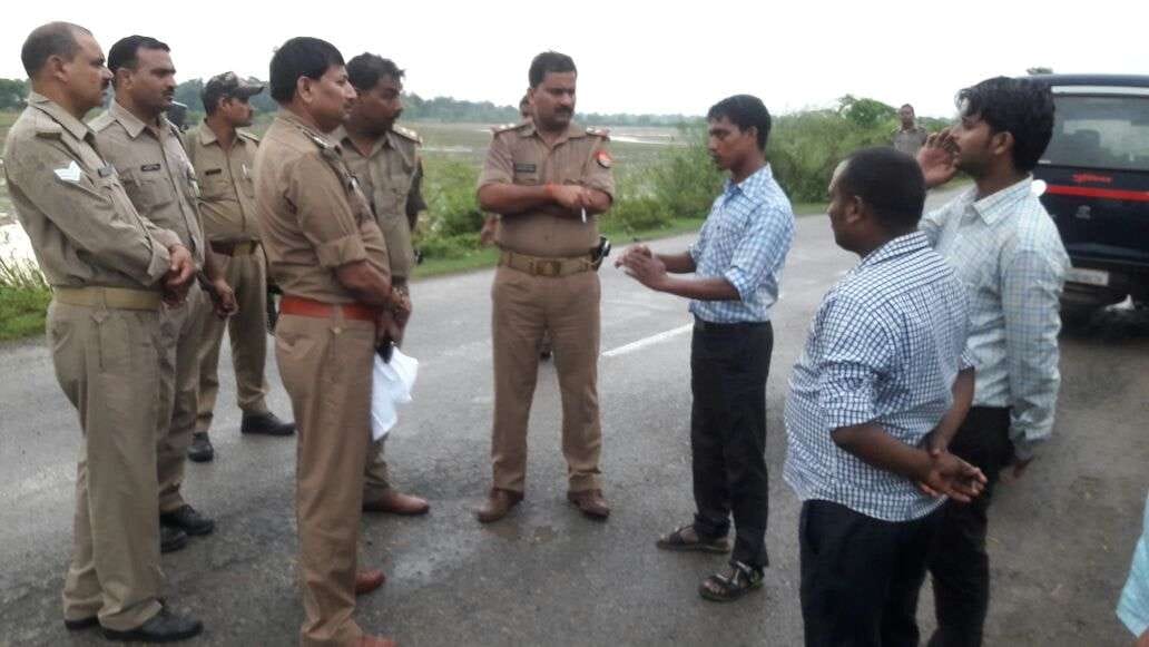 Miscreants half lakh looted