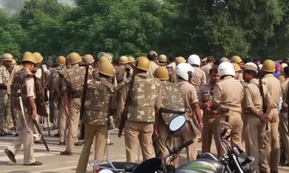 fight happens between two communities in UP's Bijnore