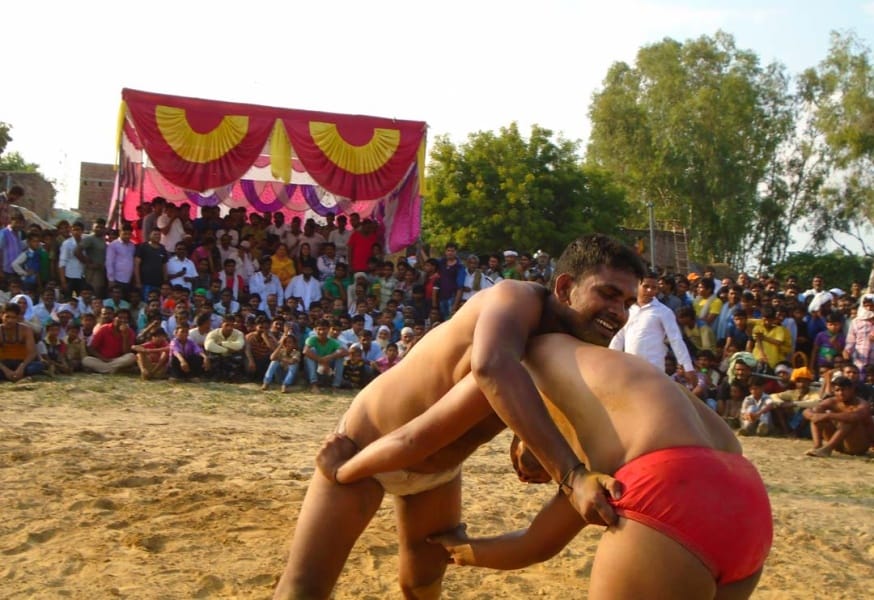 haatharas ke bantee ne jeetee udghaatan kushtee