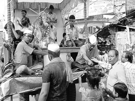 Coming soon ... next year you leave the pacification of the Ganapati