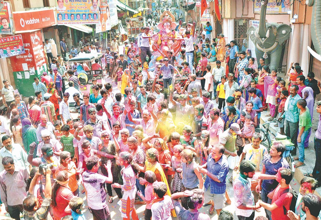 ganesh visharjan yatra