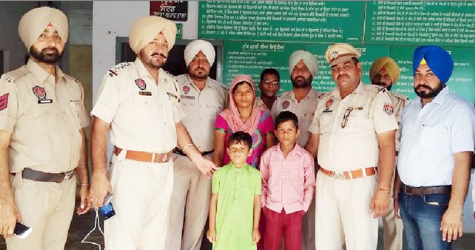 Lover want to do marrige, he kidnapped his Childrens