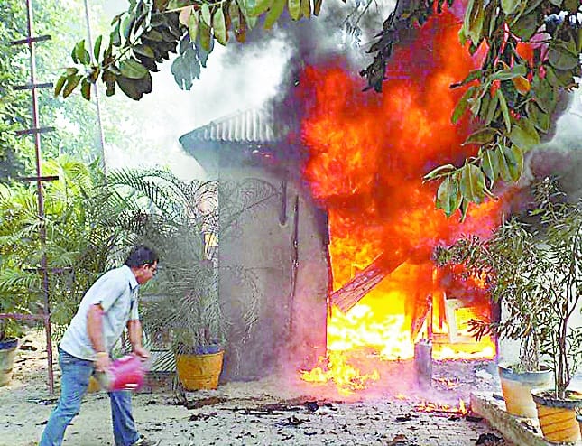 fire in petrol pump