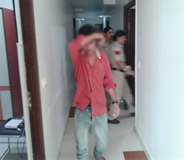 lady police raid in fourteen hotels of fatehabad, three couple found naked in rooms
