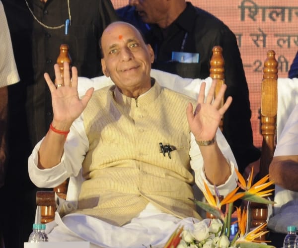  Rajnath singh says politics will not effect the development in uttar pradesh.
