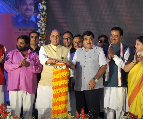 Rajnath singh laid foundation stone of outer ring road in Lucknow.
