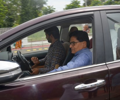 ram gopal says amar singh is apple of discord in party