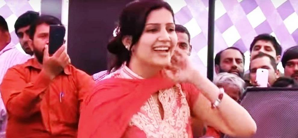 deadly attack on satpal tanwar, allegation on haryanvi singh sapna chaudhary