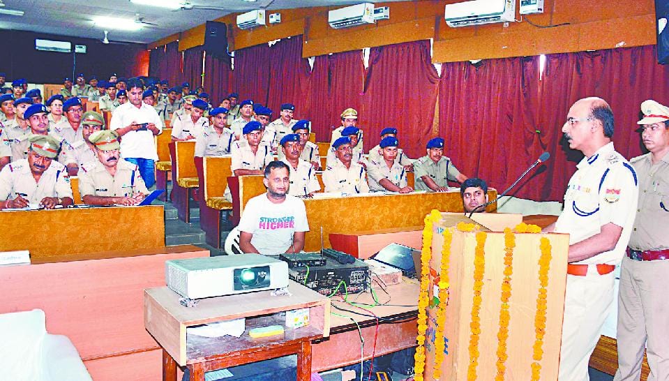 The police will have to leave the pressure   excuses   : DGP