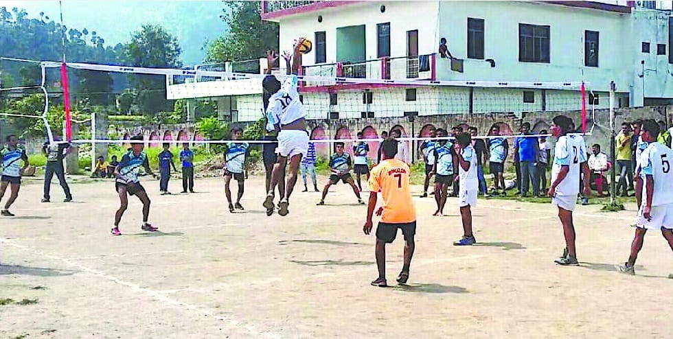 Kashipur, Ramnagar and won the match by a team of Pithoragarh