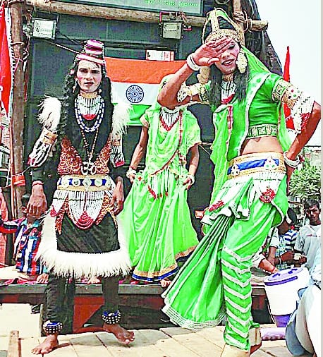 On the evening bhajan devotional songs Sradwalu Jume